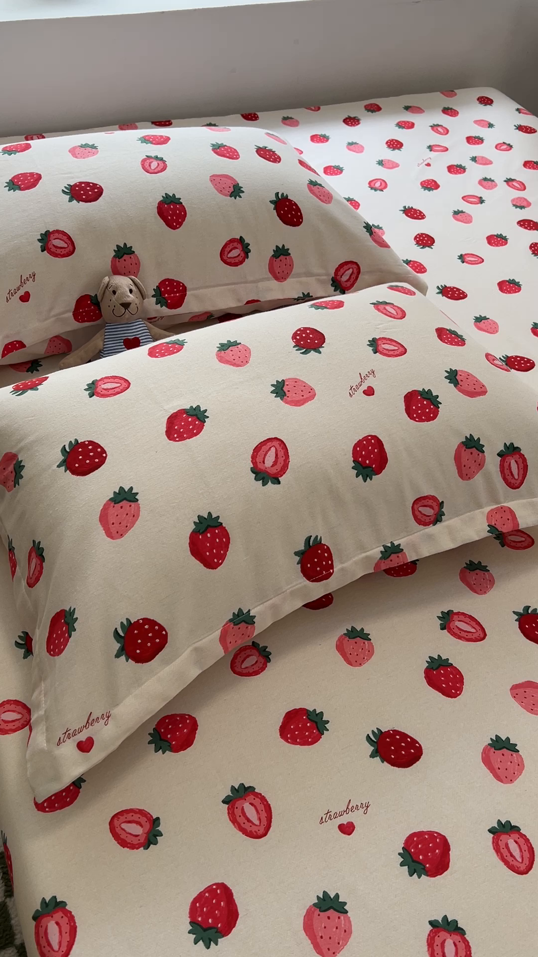 91家纺网 家纺一手货源 找家纺 百寐 2025新款秋冬全棉生态磨毛印花单品枕套48*74cm单只一对枕芯保护套 小甜心