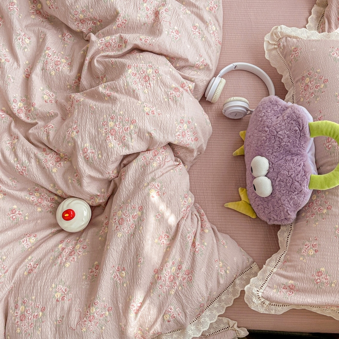 91家纺网 家纺一手货源 找家纺 典曼家纺 2025新款云感皱皱双层纱花边四件套 素颜