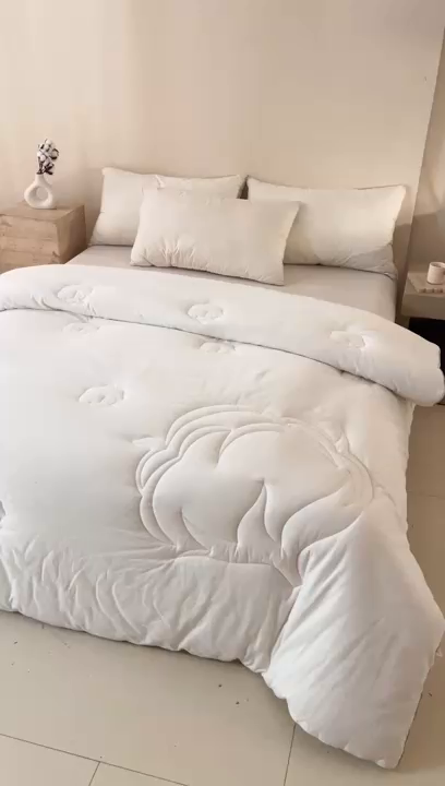 91家纺网 家纺一手货源 找家纺 2025新款A类填充100%棉新疆棉花被子冬被棉被全棉冬季加厚保暖纯棉花被芯单人春秋棉絮被芯 简语被子-白