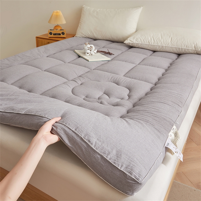 91家纺网 家纺一手货源 找家纺 西域种棉人·千百笠2025新款A类填充100%棉新疆棉花褥子床垫垫被软垫家用棉花被褥铺底全棉冬季加厚保暖 简语床垫-灰