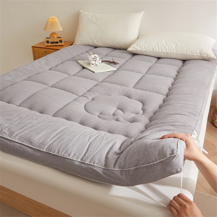 91家纺网 家纺一手货源 找家纺 西域种棉人·千百笠2025新款A类填充100%棉新疆棉花褥子床垫垫被软垫家用棉花被褥铺底全棉冬季加厚保暖 简语床垫-灰