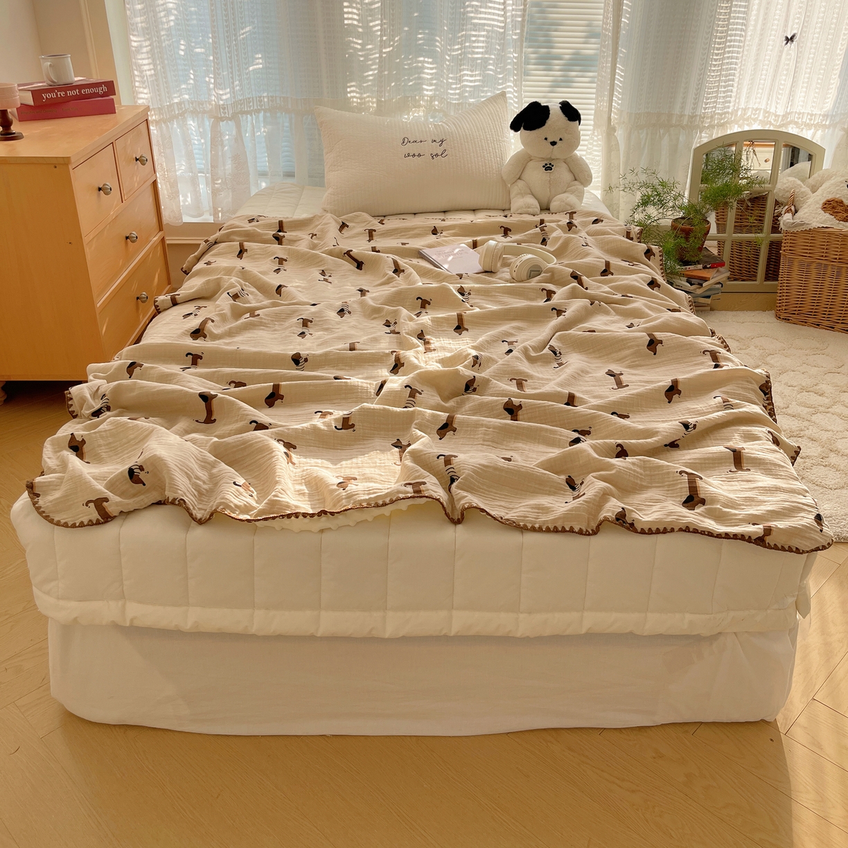 91家纺网 家纺一手货源 找家纺 三朵家纺 2025新款全棉纯棉绉绉纱+宝宝绒多功能毯盖毯毯子 萌萌狗