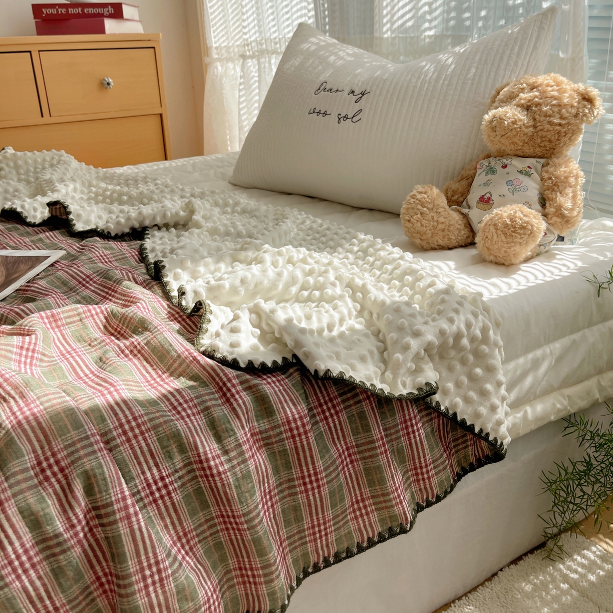 91家纺网 家纺一手货源 找家纺 三朵家纺 2025新款全棉纯棉绉绉纱+宝宝绒多功能毯盖毯毯子 初享时光