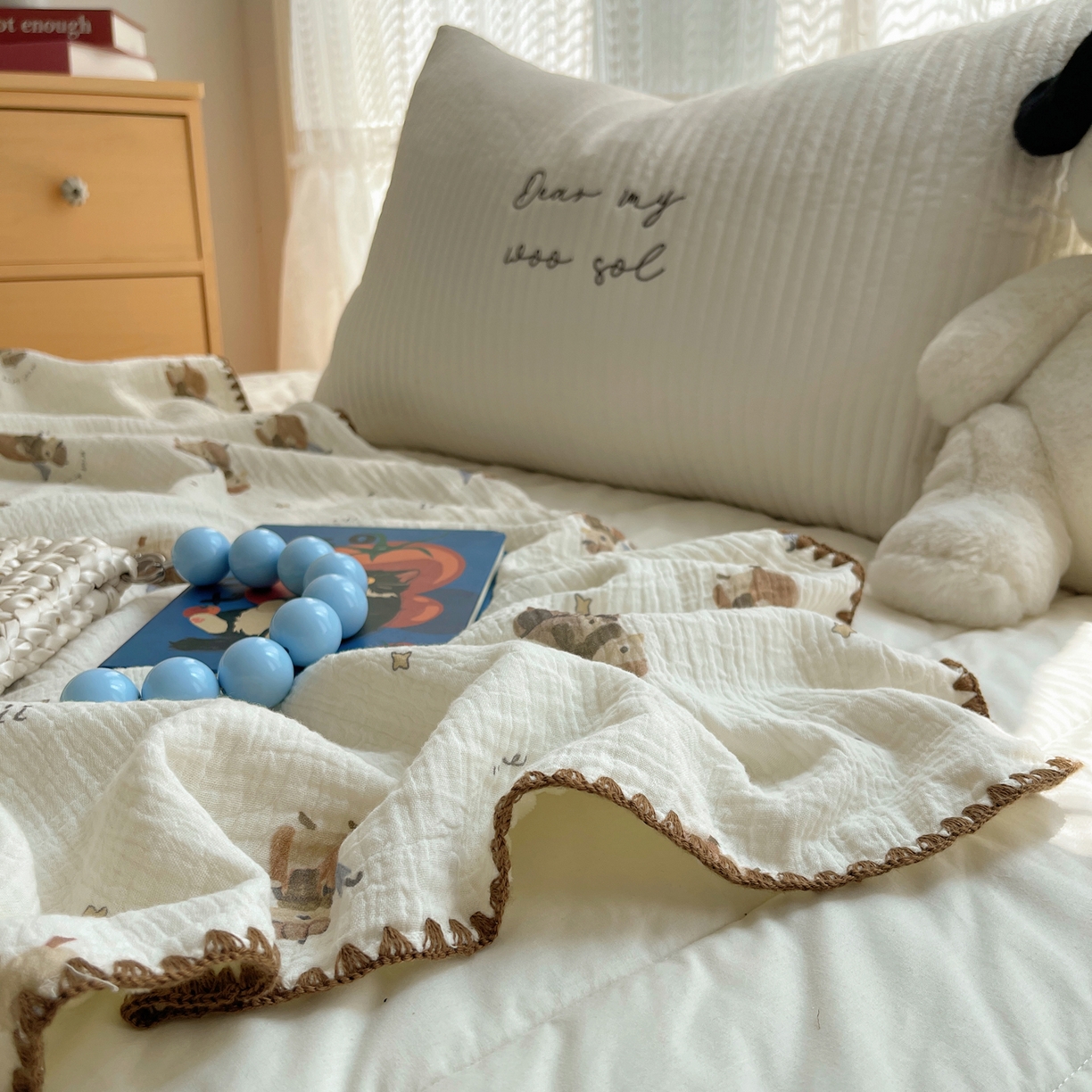 91家纺网 家纺一手货源 找家纺 三朵家纺 2025新款全棉纯棉绉绉纱+宝宝绒多功能毯盖毯毯子 森林公主