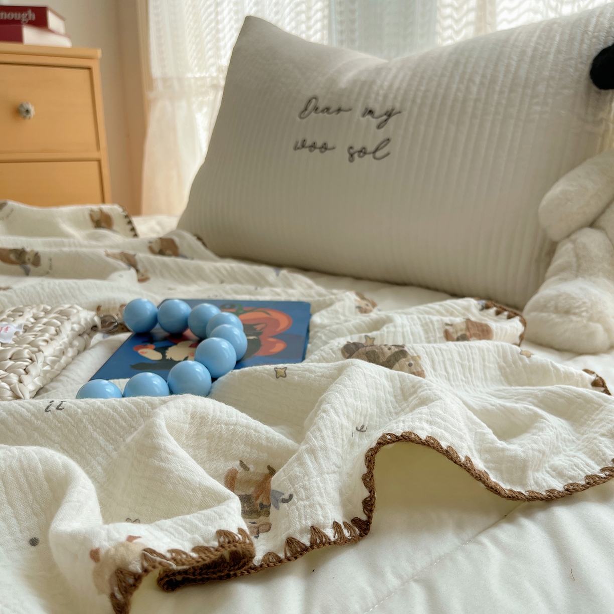 91家纺网 家纺一手货源 找家纺 三朵家纺 2025新款全棉纯棉绉绉纱+宝宝绒多功能毯盖毯毯子 森林公主