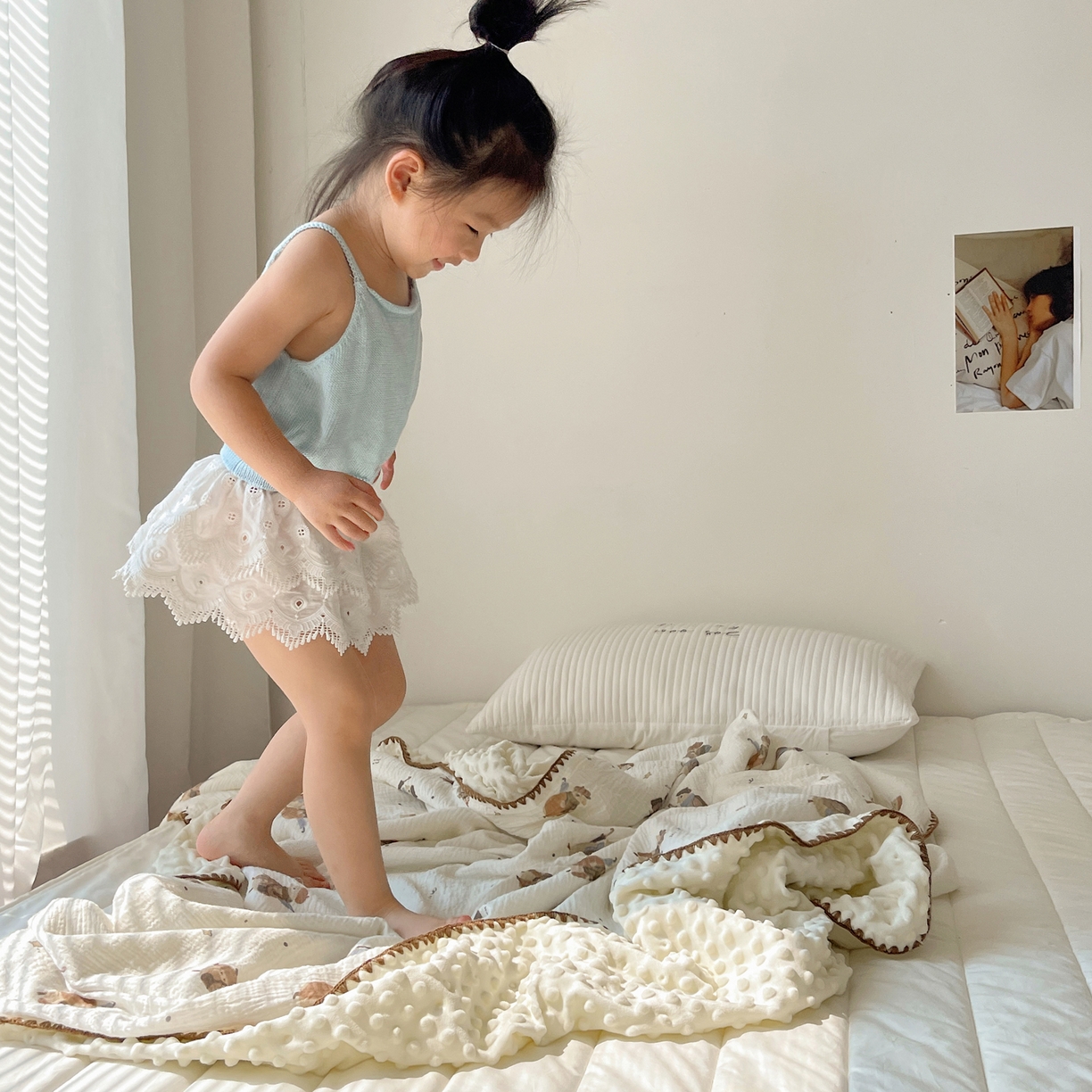 91家纺网 家纺一手货源 找家纺 三朵家纺 2025新款全棉纯棉绉绉纱+宝宝绒多功能毯盖毯毯子 森林公主