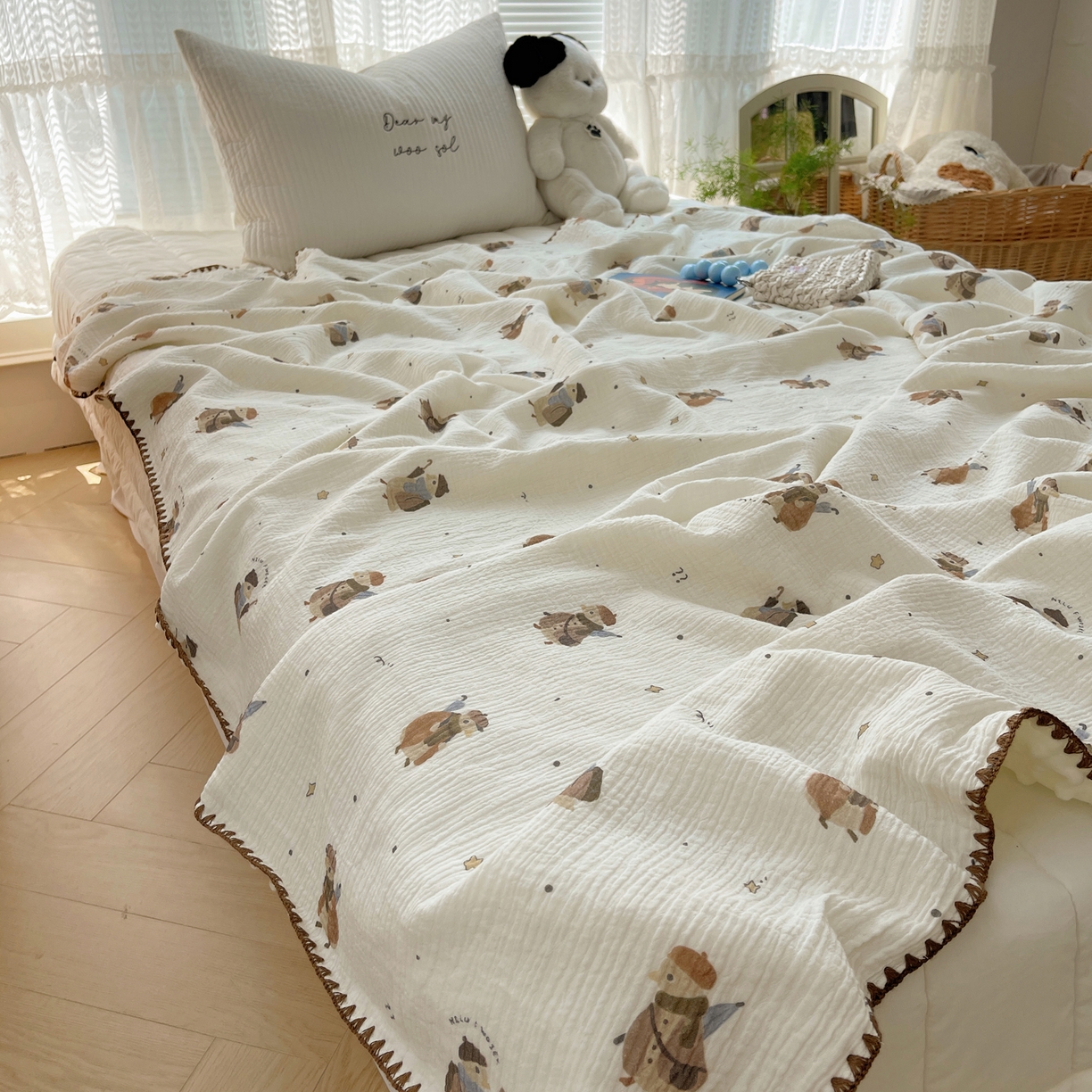 91家纺网 家纺一手货源 找家纺 三朵家纺 2025新款全棉纯棉绉绉纱+宝宝绒多功能毯盖毯毯子 森林公主