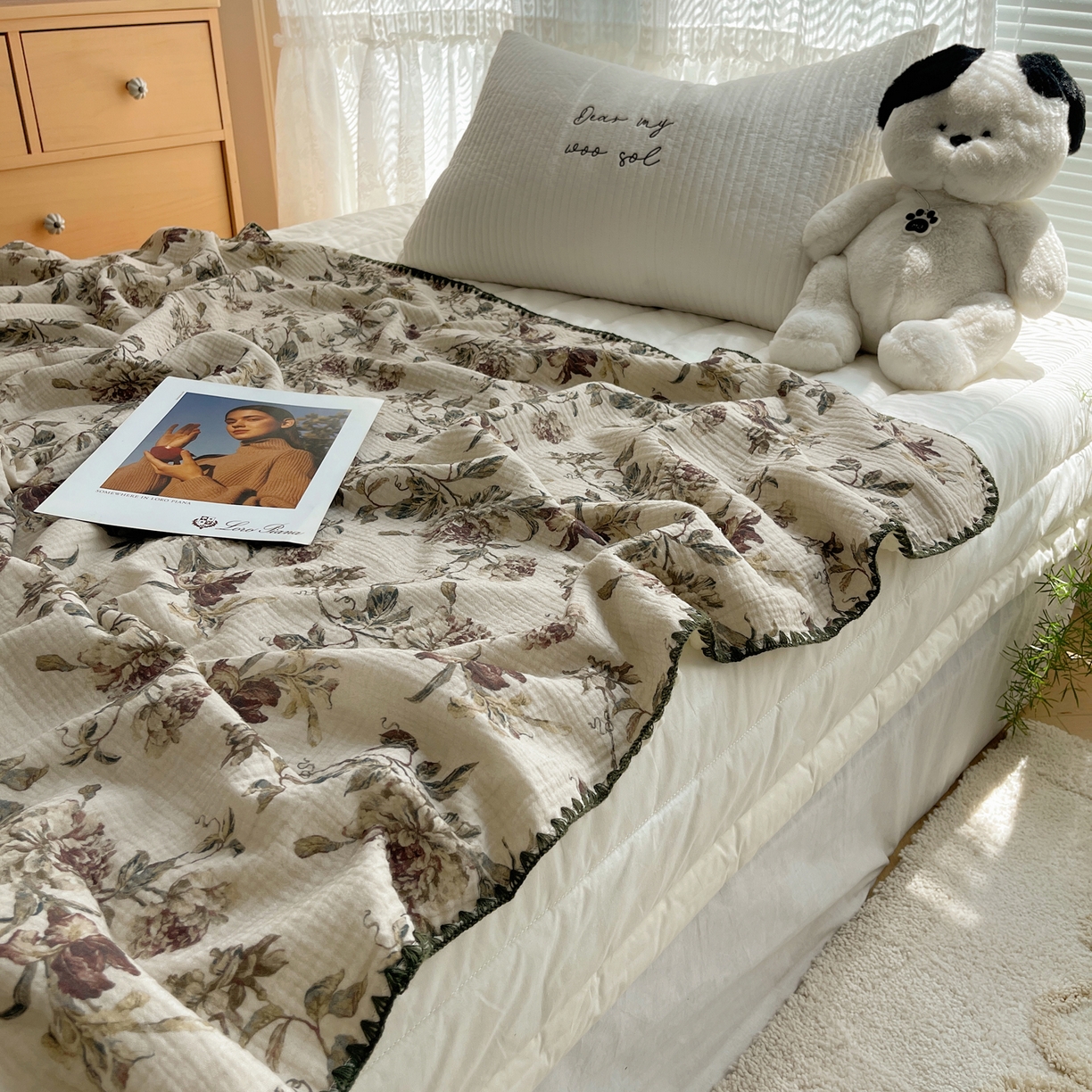 91家纺网 家纺一手货源 找家纺 三朵家纺 2025新款全棉纯棉绉绉纱+宝宝绒多功能毯盖毯毯子 梦回花海