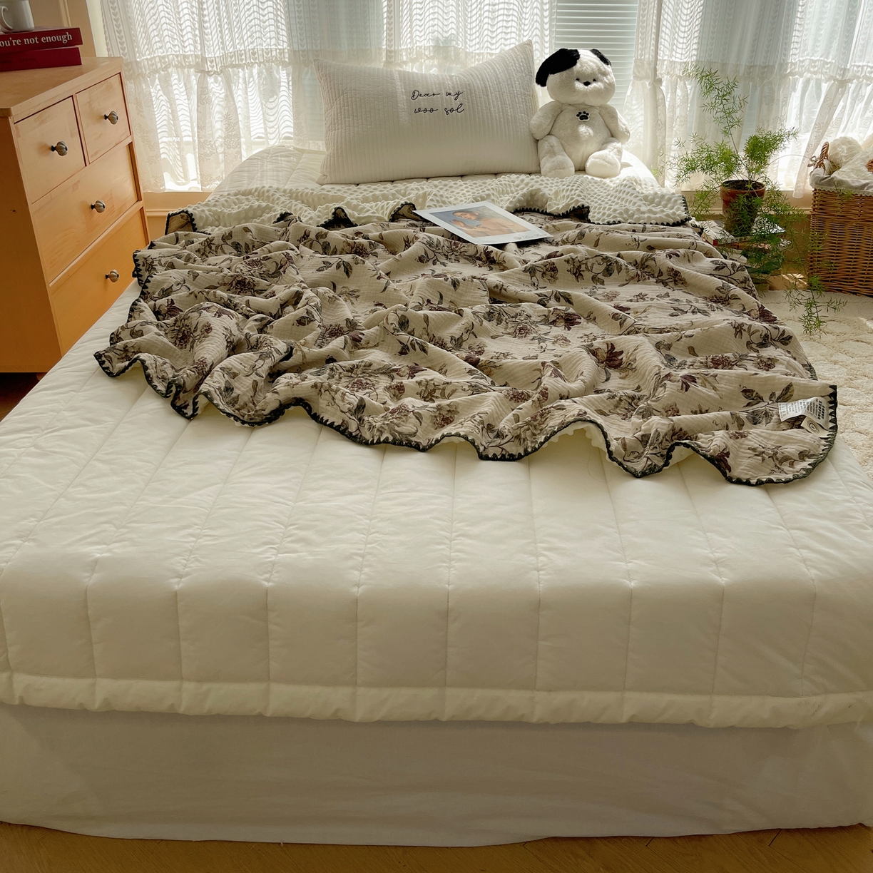 91家纺网 家纺一手货源 找家纺 三朵家纺 2025新款全棉纯棉绉绉纱+宝宝绒多功能毯盖毯毯子 梦回花海