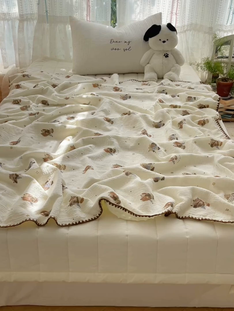 91家纺网 家纺一手货源 找家纺 三朵家纺 2025新款全棉纯棉绉绉纱+宝宝绒多功能毯盖毯毯子 森林公主