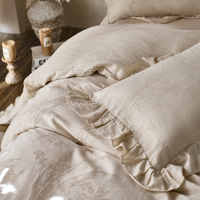 91家纺网 家纺一手货源 找家纺 清雅福 2025秋冬新品棉麻提花花边款四件套 蓝风铃