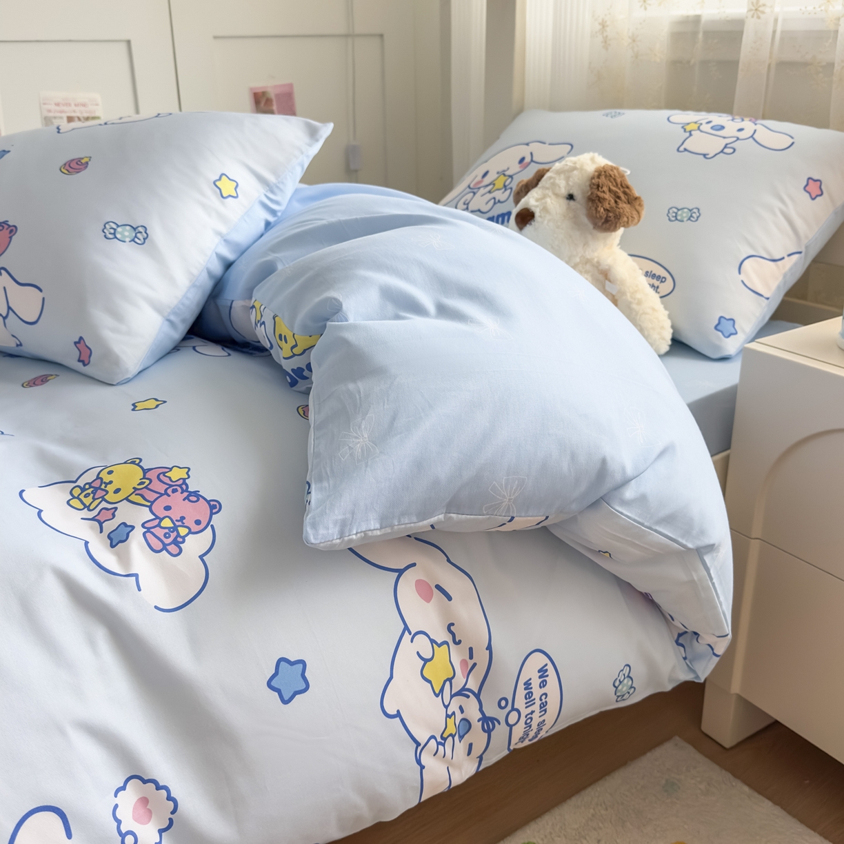 91家纺网 家纺一手货源 找家纺 浩诚 2025新款三丽鸥专版花型全棉纯棉学生三件套四件套 奶霜