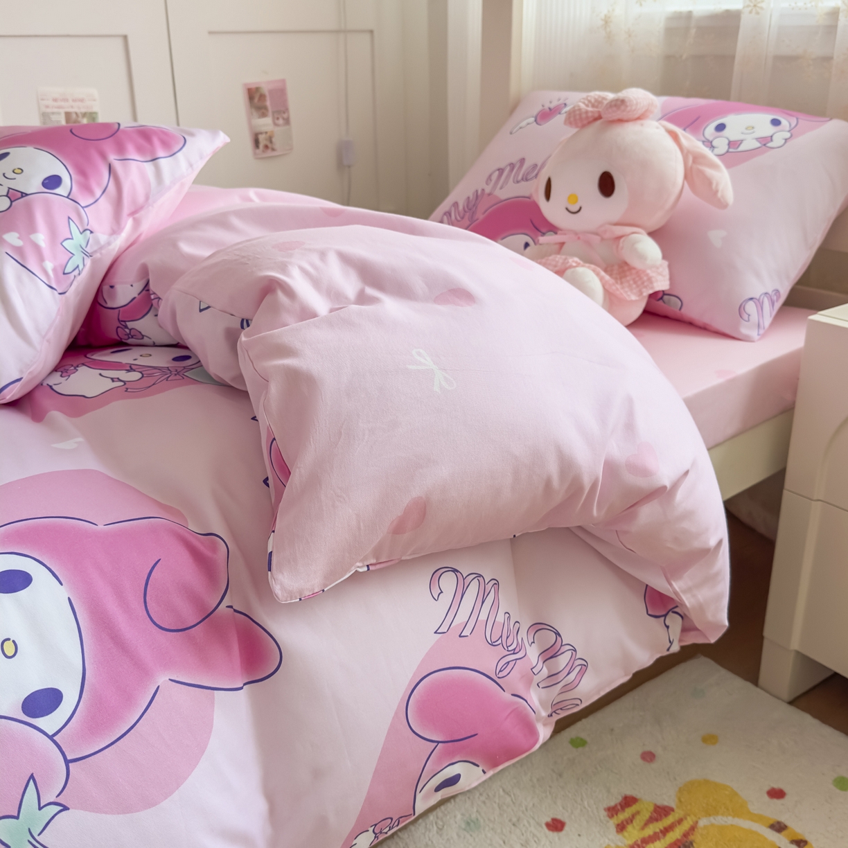 91家纺网 家纺一手货源 找家纺 浩诚 2025新款三丽鸥专版花型全棉纯棉学生三件套四件套 甜莓