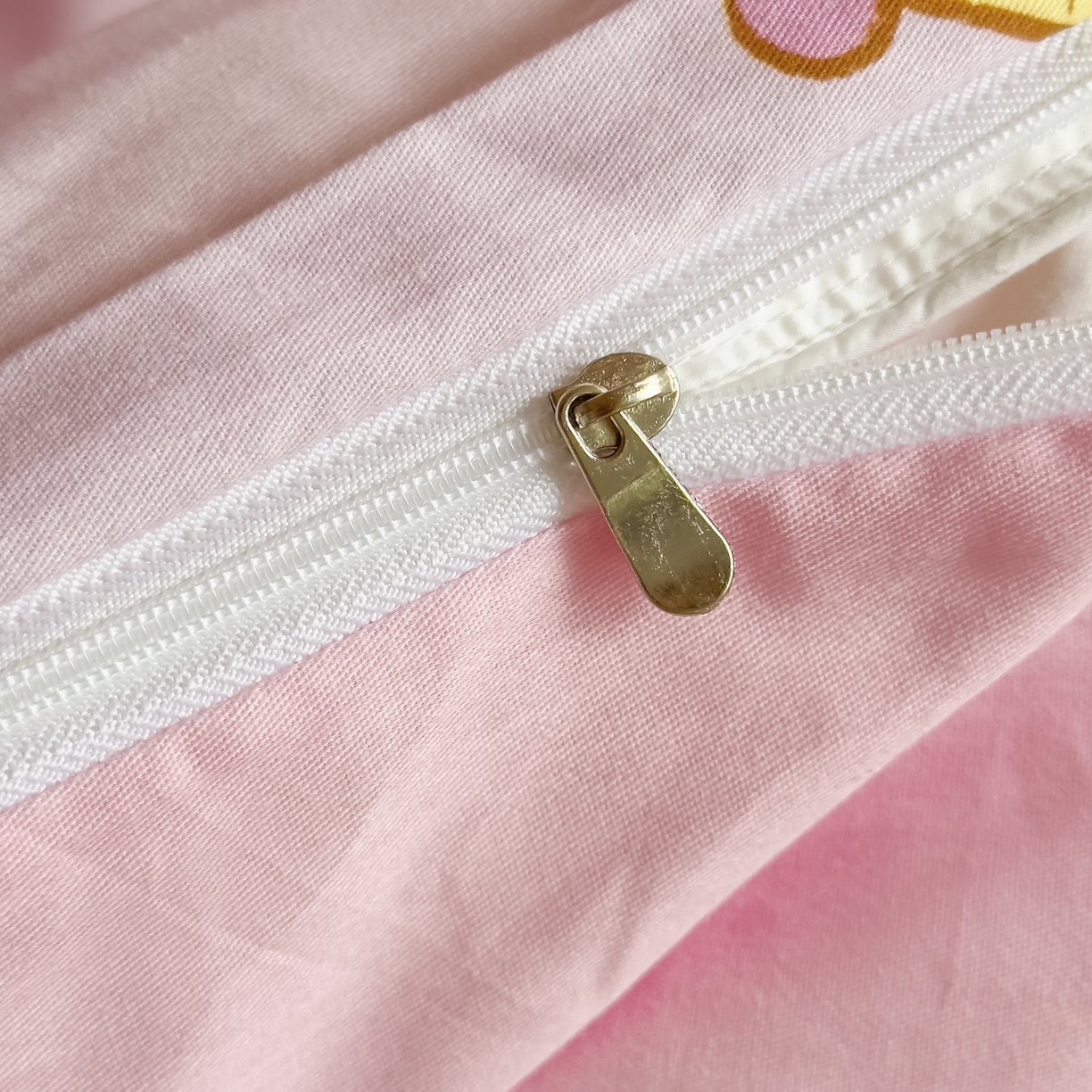 91家纺网 家纺一手货源 找家纺 浩诚 2025新款三丽鸥专版花型全棉纯棉学生三件套四件套 甜梦