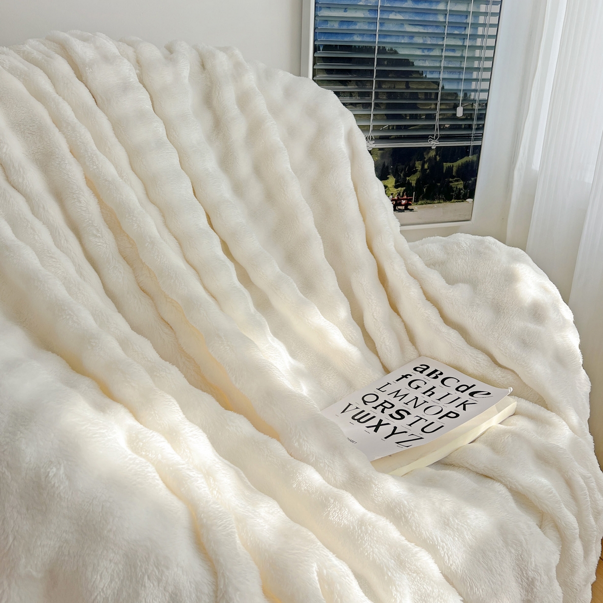 91家纺网 家纺一手货源 找家纺 （总）耀悦家纺 2025秋冬暖阳泡泡高克重牛奶绒双面泡泡毛毯毯子多功能盖毯外贸批发