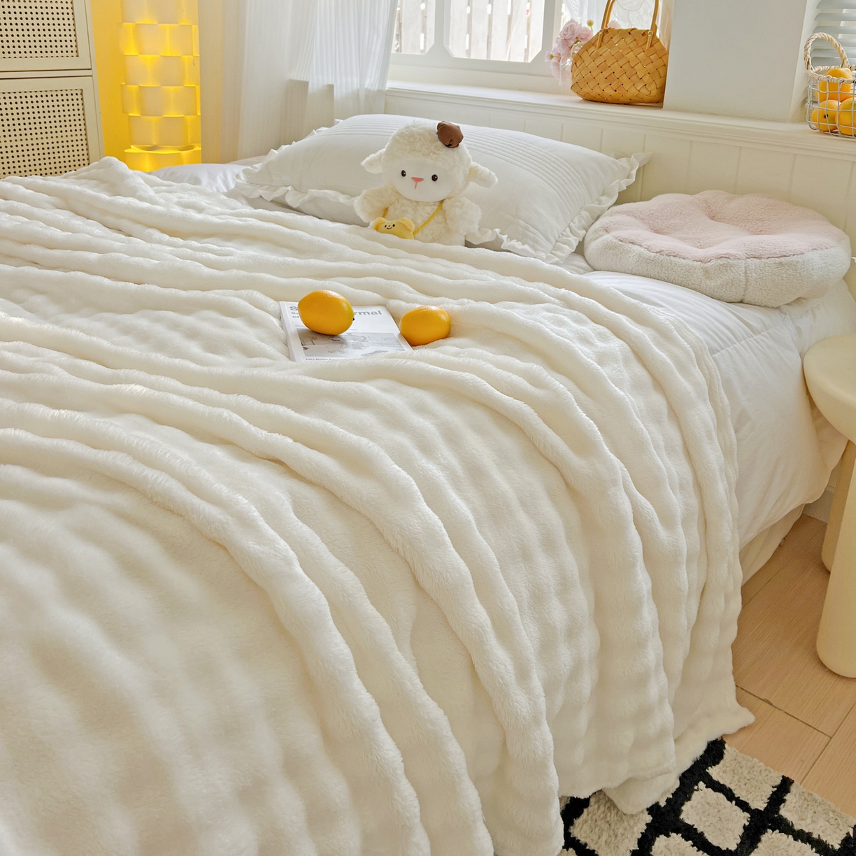 91家纺网 家纺一手货源 找家纺 （总）耀悦家纺 2025秋冬暖阳泡泡高克重牛奶绒双面泡泡毛毯毯子多功能盖毯外贸批发