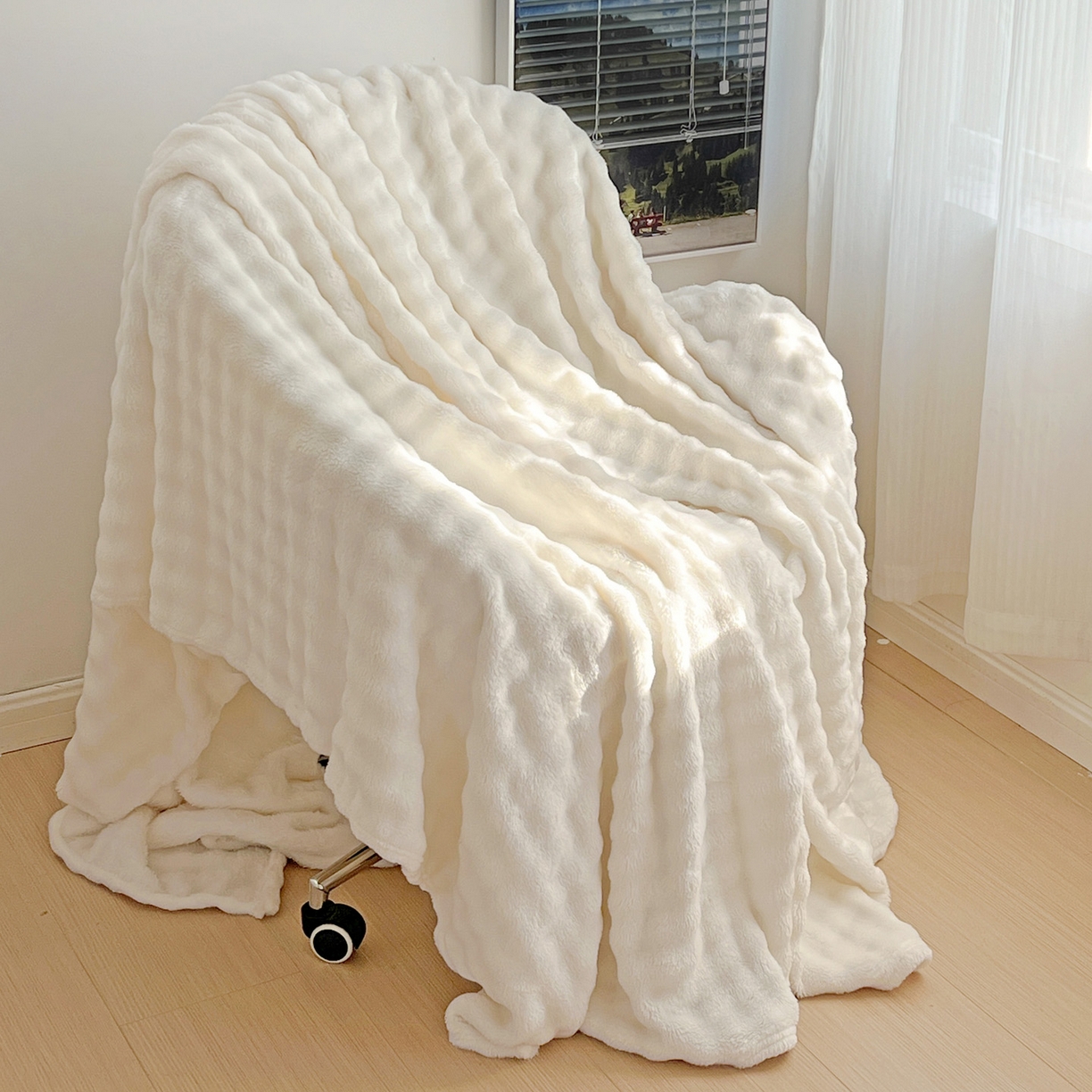 91家纺网 家纺一手货源 找家纺 耀悦家纺 2025秋冬暖阳泡泡高克重牛奶绒双面泡泡毛毯毯子多功能盖毯外贸批发 暖阳泡泡-奶白