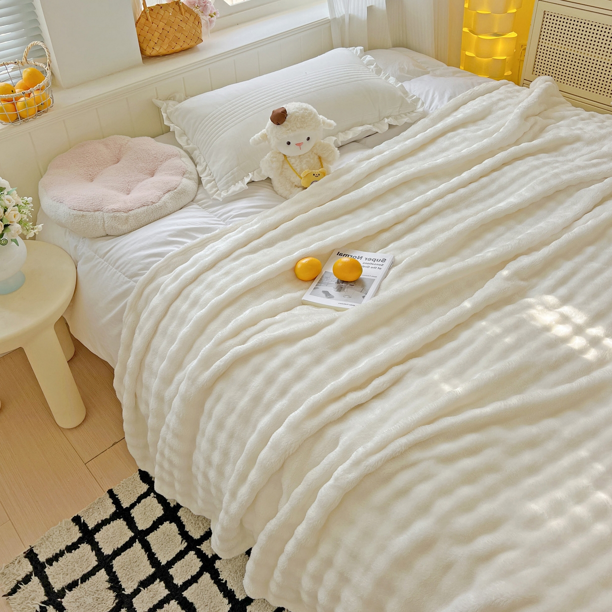 91家纺网 家纺一手货源 找家纺 耀悦家纺 2025秋冬暖阳泡泡高克重牛奶绒双面泡泡毛毯毯子多功能盖毯外贸批发 暖阳泡泡-奶白