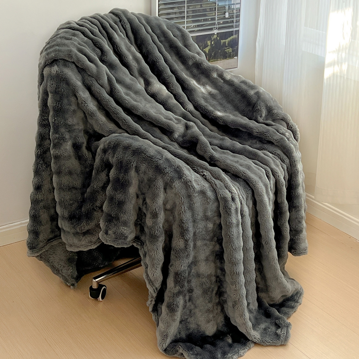 91家纺网 家纺一手货源 找家纺 耀悦家纺 2025秋冬暖阳泡泡高克重牛奶绒双面泡泡毛毯毯子多功能盖毯外贸批发 暖阳泡泡-星空灰