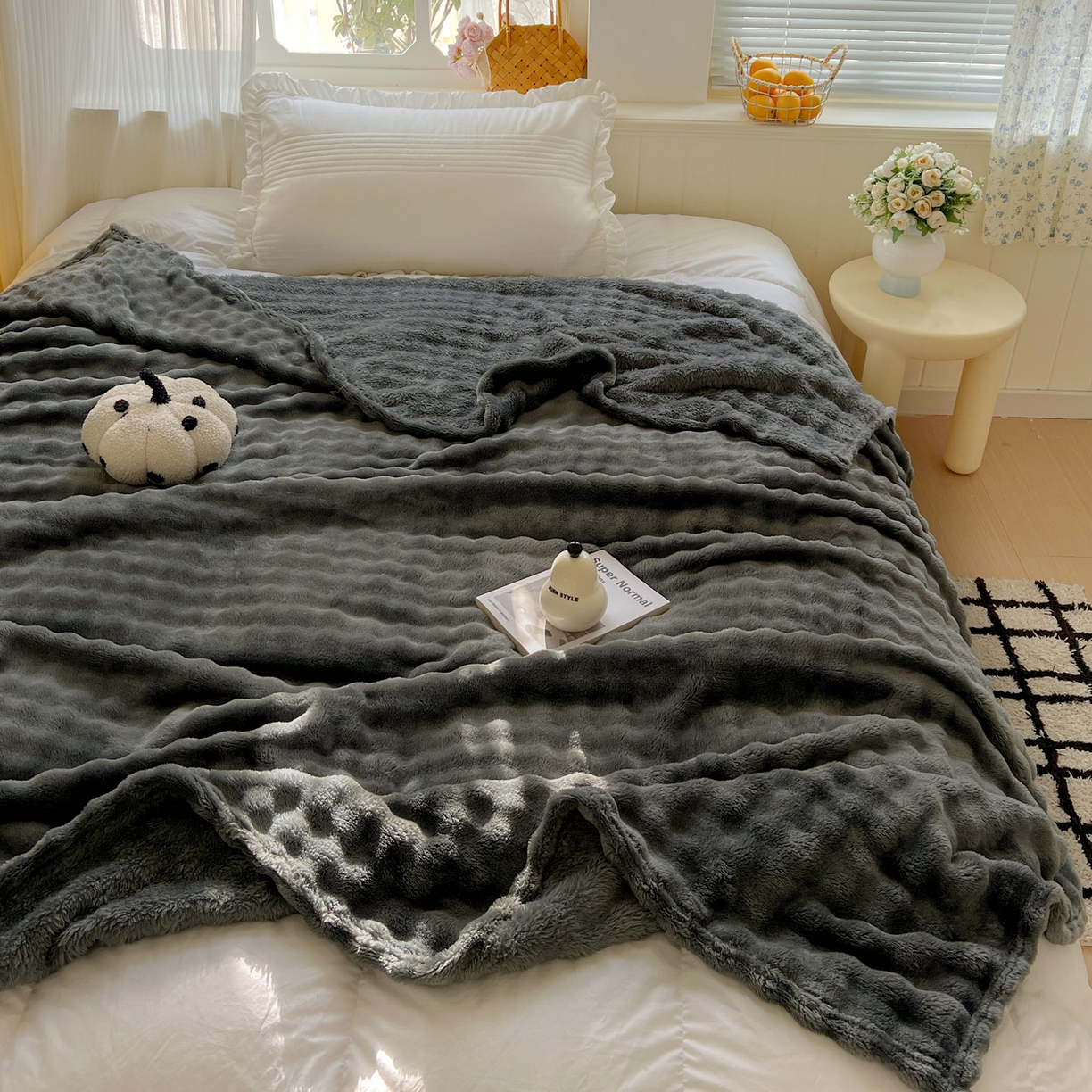 91家纺网 家纺一手货源 找家纺 耀悦家纺 2025秋冬暖阳泡泡高克重牛奶绒双面泡泡毛毯毯子多功能盖毯外贸批发 暖阳泡泡-星空灰