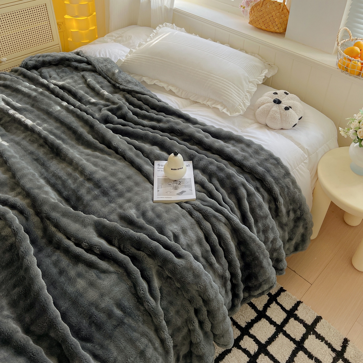 91家纺网 家纺一手货源 找家纺 耀悦家纺 2025秋冬暖阳泡泡高克重牛奶绒双面泡泡毛毯毯子多功能盖毯外贸批发 暖阳泡泡-星空灰
