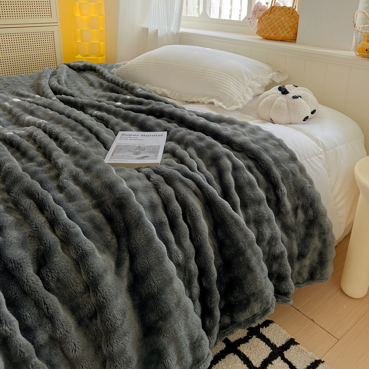 91家纺网 家纺一手货源 找家纺 耀悦家纺 2025秋冬暖阳泡泡高克重牛奶绒双面泡泡毛毯毯子多功能盖毯外贸批发 暖阳泡泡-星空灰