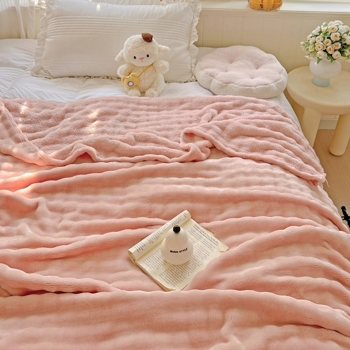 91家纺网 家纺一手货源 找家纺 耀悦家纺 2025秋冬暖阳泡泡高克重牛奶绒双面泡泡毛毯毯子多功能盖毯外贸批发 暖阳泡泡-嫩粉