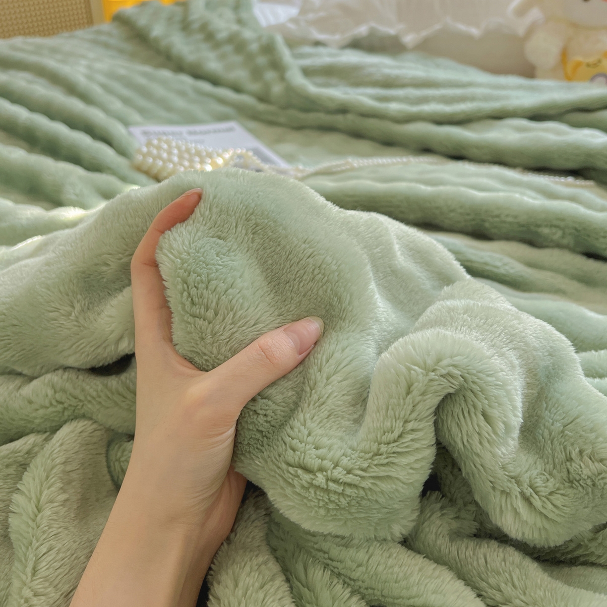 91家纺网 家纺一手货源 找家纺 耀悦家纺 2025秋冬暖阳泡泡高克重牛奶绒双面泡泡毛毯毯子多功能盖毯外贸批发 暖阳泡泡-抹茶绿