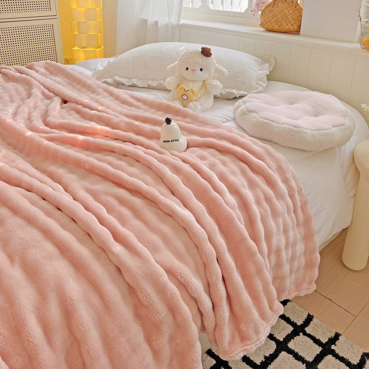 91家纺网 家纺一手货源 找家纺 耀悦家纺 2025秋冬暖阳泡泡高克重牛奶绒双面泡泡毛毯毯子多功能盖毯外贸批发 暖阳泡泡-嫩粉