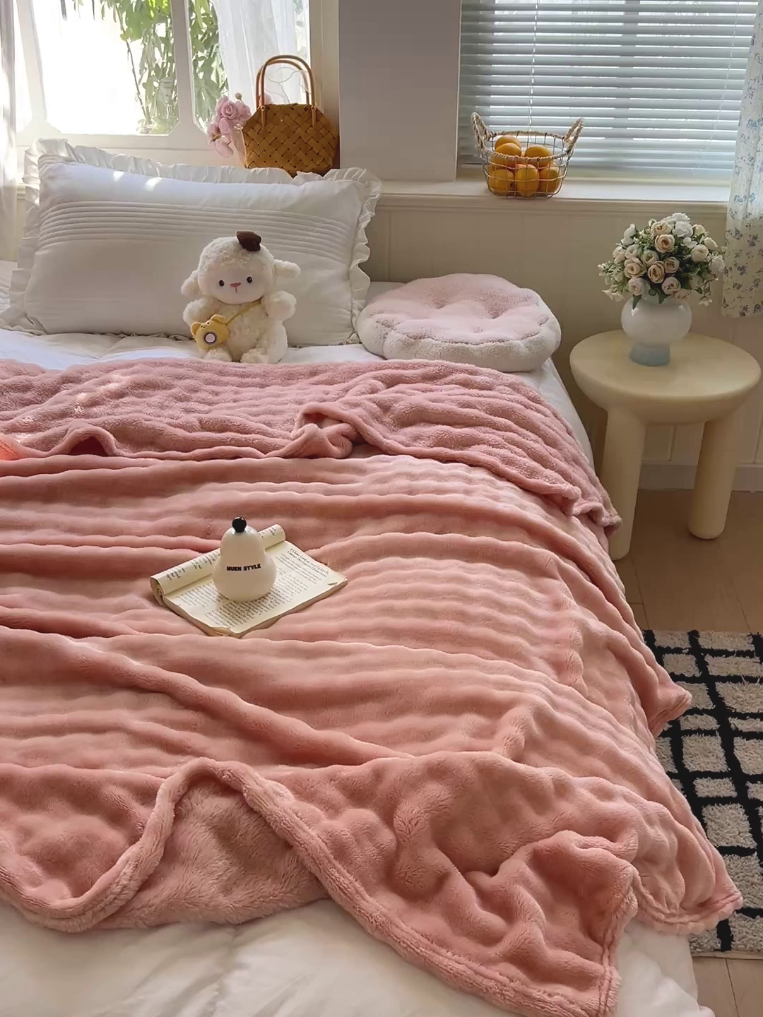 91家纺网 家纺一手货源 找家纺 耀悦家纺 2025秋冬暖阳泡泡高克重牛奶绒双面泡泡毛毯毯子多功能盖毯外贸批发 暖阳泡泡-嫩粉