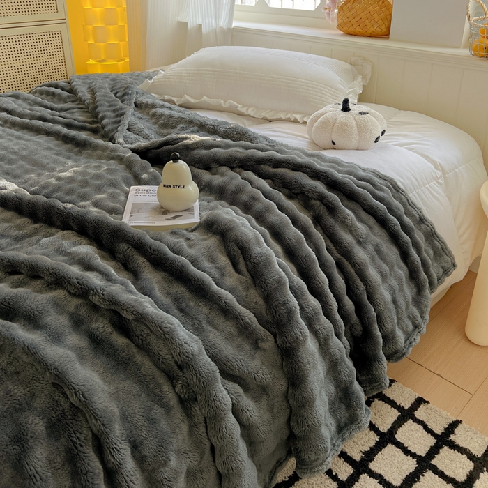 91家纺网 家纺一手货源 找家纺 （总）耀悦家纺 2025秋冬暖阳泡泡高克重牛奶绒双面泡泡毛毯毯子多功能盖毯外贸批发