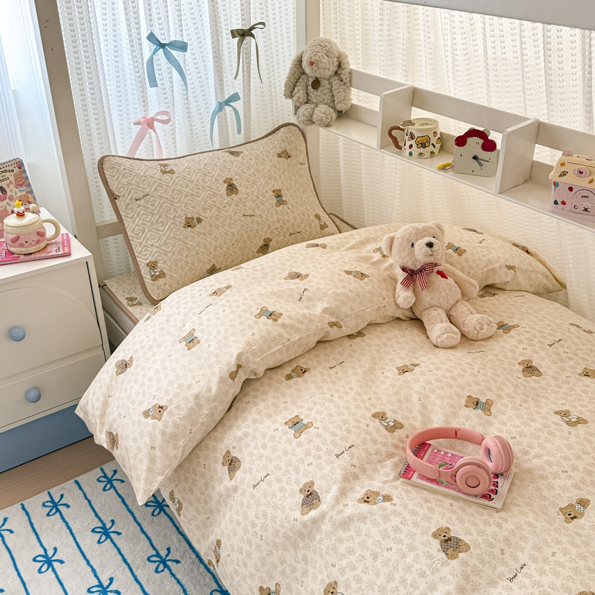 91家纺网 家纺一手货源 找家纺 简宜家居（朝初家纺） 2025新款全棉纯棉夹棉床盖学生宿舍上下铺三件套 碎花小熊-夹棉款