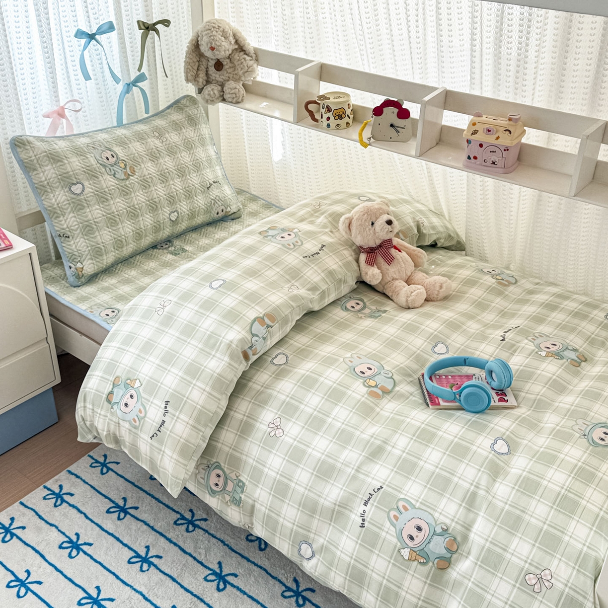 91家纺网 家纺一手货源 找家纺 简宜家居（朝初家纺） 2025新款全棉纯棉夹棉床盖学生宿舍上下铺三件套 绿格童趣-夹棉款