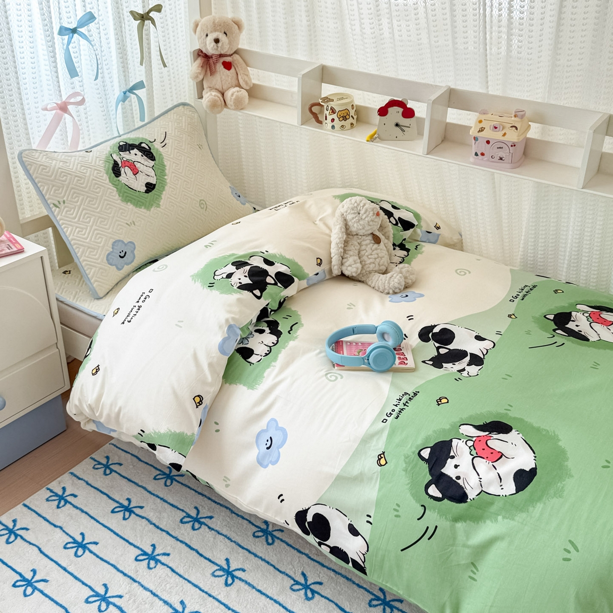 91家纺网 家纺一手货源 找家纺 简宜家居（朝初家纺） 2025新款全棉纯棉夹棉床盖学生宿舍上下铺三件套 草莓喵-夹棉款