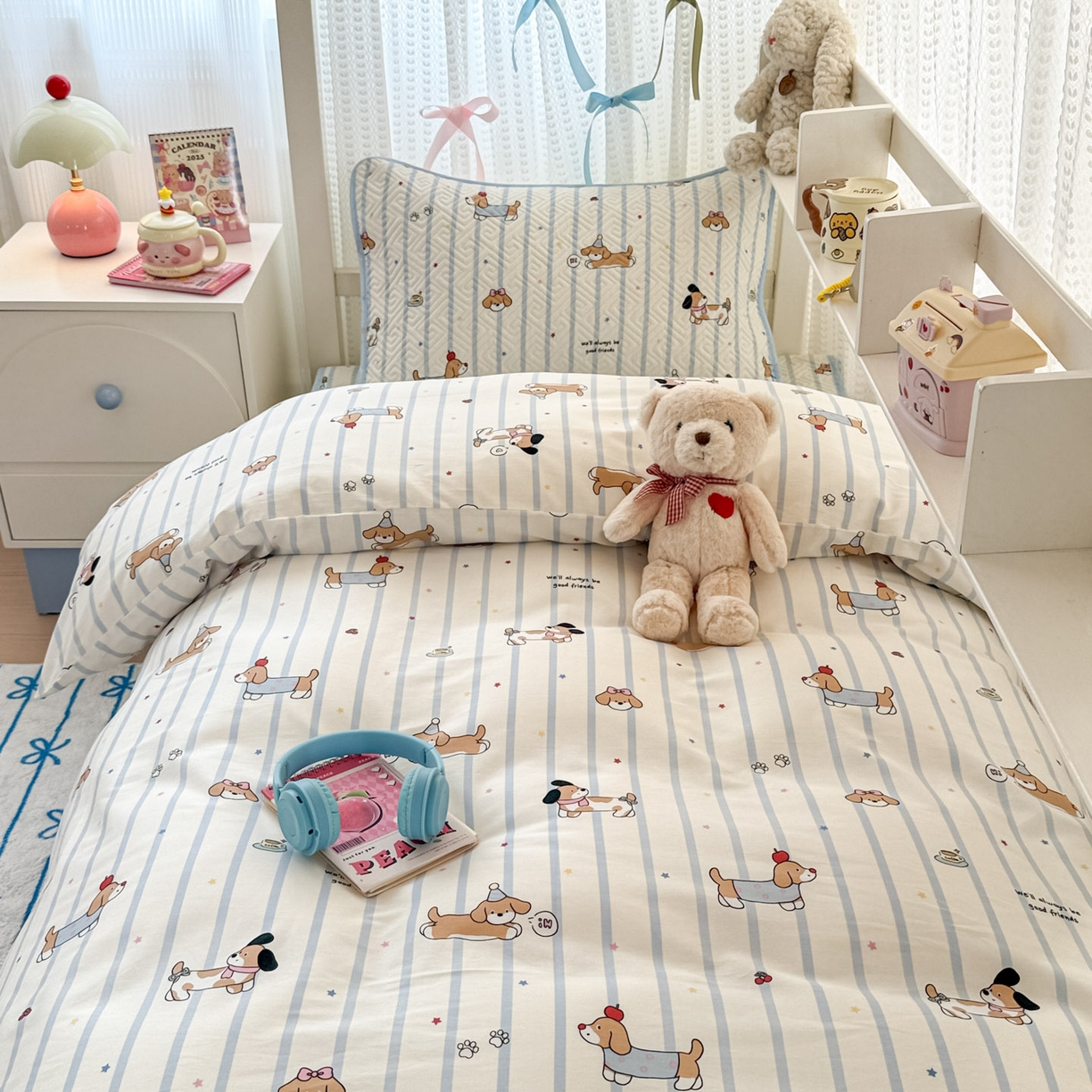 91家纺网 家纺一手货源 找家纺 简宜家居（朝初家纺） 2025新款全棉纯棉夹棉床盖学生宿舍上下铺三件套 小狗条纹-夹棉款