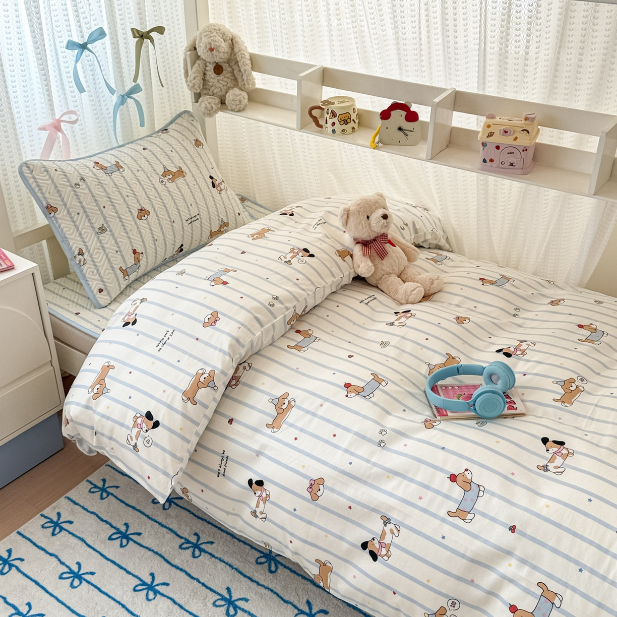 91家纺网 家纺一手货源 找家纺 简宜家居（朝初家纺） 2025新款全棉纯棉夹棉床盖学生宿舍上下铺三件套 小狗条纹-夹棉款