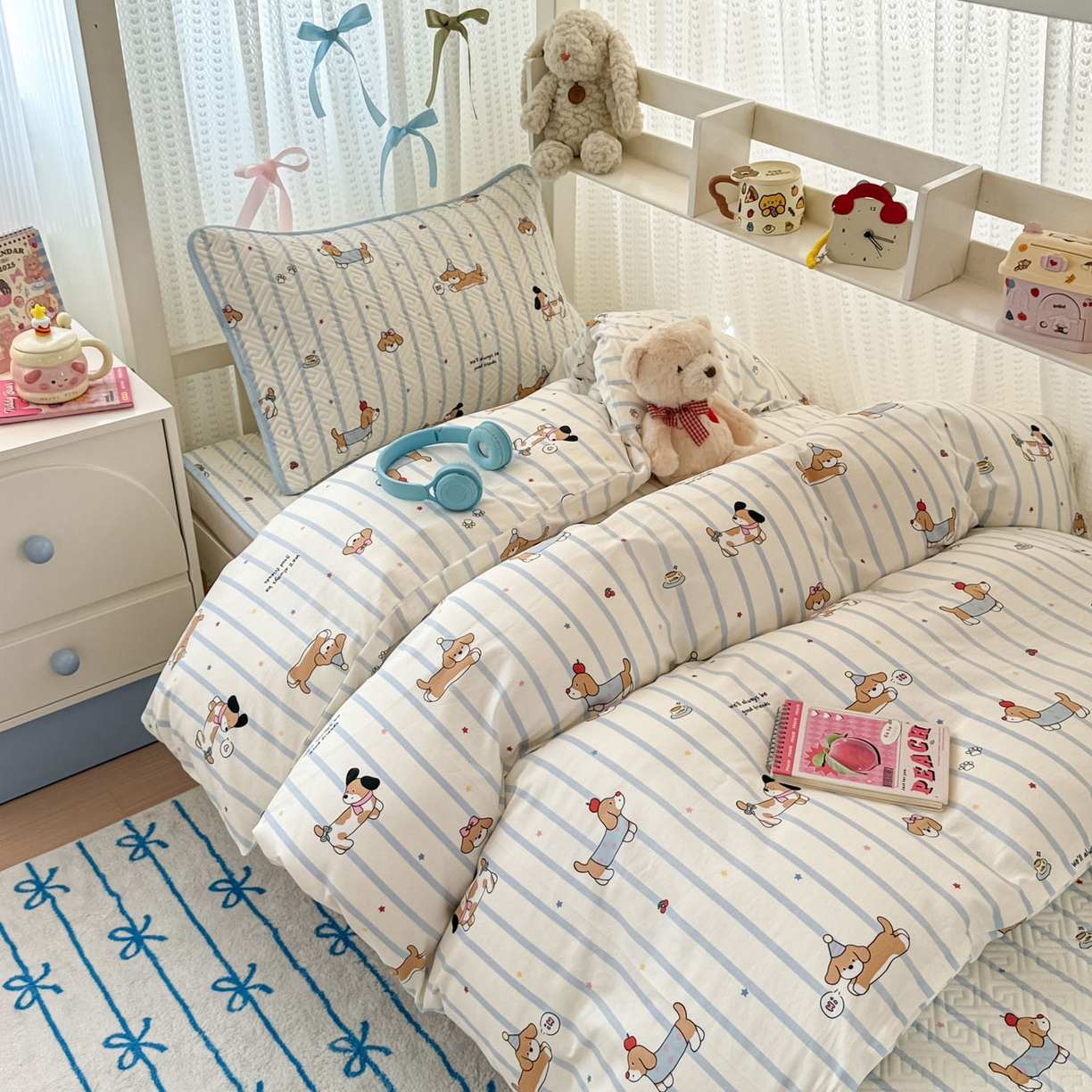 91家纺网 家纺一手货源 找家纺 简宜家居（朝初家纺） 2025新款全棉纯棉夹棉床盖学生宿舍上下铺三件套 小狗条纹-夹棉款