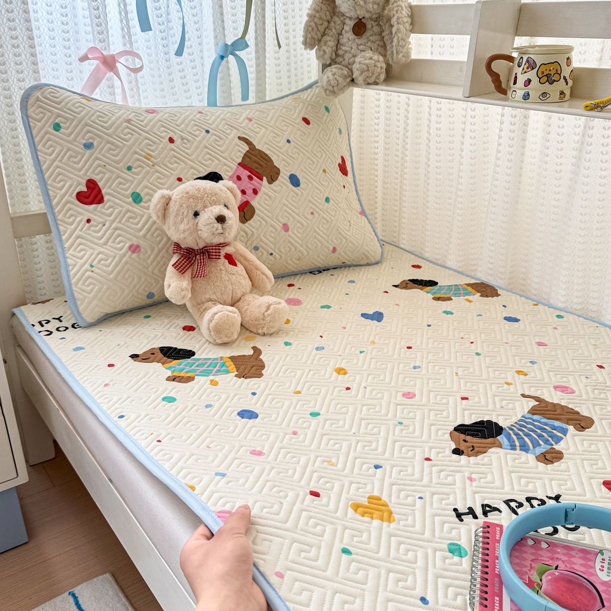 91家纺网 家纺一手货源 找家纺 简宜家居（朝初家纺） 2025新款全棉纯棉夹棉床盖学生宿舍上下铺三件套 波点汪汪队-夹棉款