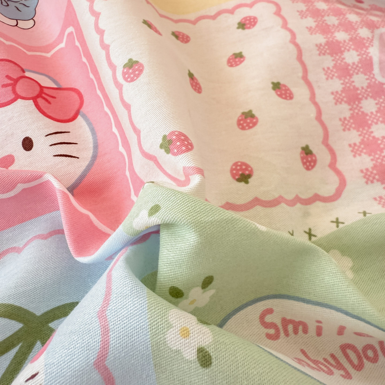 91家纺网 家纺一手货源 找家纺 简宜家居（朝初家纺） 2025新款全棉纯棉夹棉床盖学生宿舍上下铺三件套 拼布乐园-夹棉款