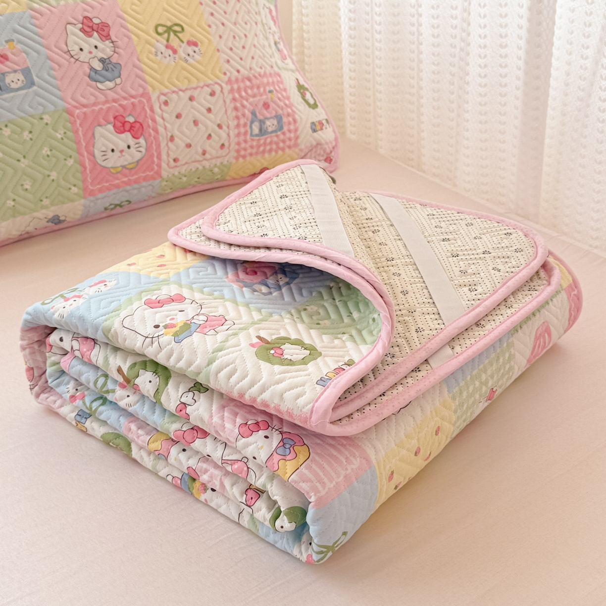 91家纺网 家纺一手货源 找家纺 简宜家居（朝初家纺） 2025新款全棉纯棉夹棉床盖学生宿舍上下铺三件套 拼布乐园-夹棉款