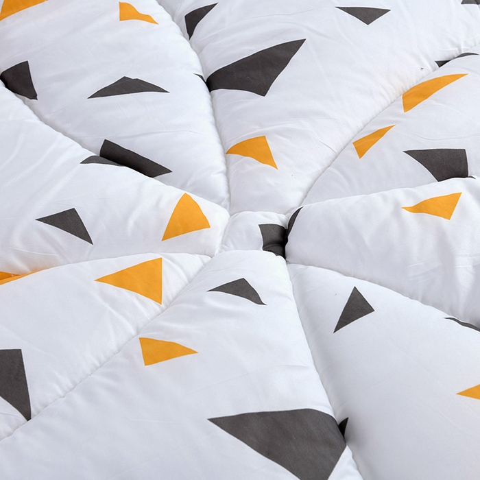 91家纺网 家纺一手货源 找家纺 悦织湾家纺 2025新款仿棉印花纯色学生被春秋被冬被四季通用被子被芯量多价优整年不断货 白恋