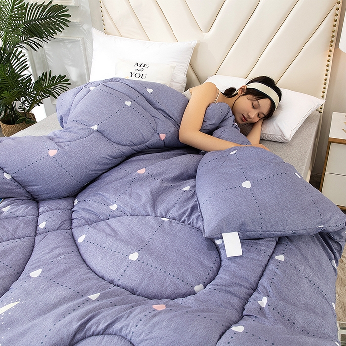 91家纺网 家纺一手货源 找家纺 悦织湾家纺 2025新款仿棉印花纯色学生被春秋被冬被四季通用被子被芯量多价优整年不断货 海星派对