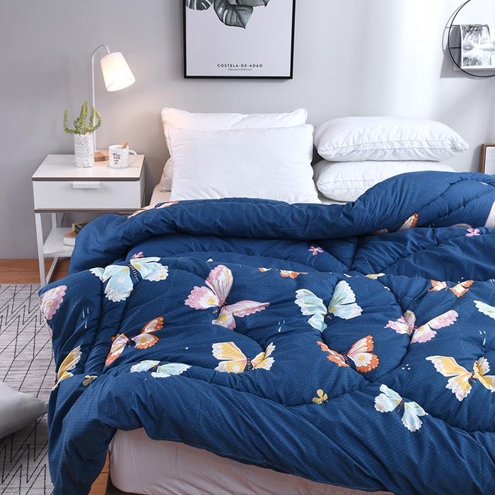 91家纺网 家纺一手货源 找家纺 悦织湾家纺 2025新款仿棉印花纯色学生被春秋被冬被四季通用被子被芯量多价优整年不断货 蝴蝶飞飞