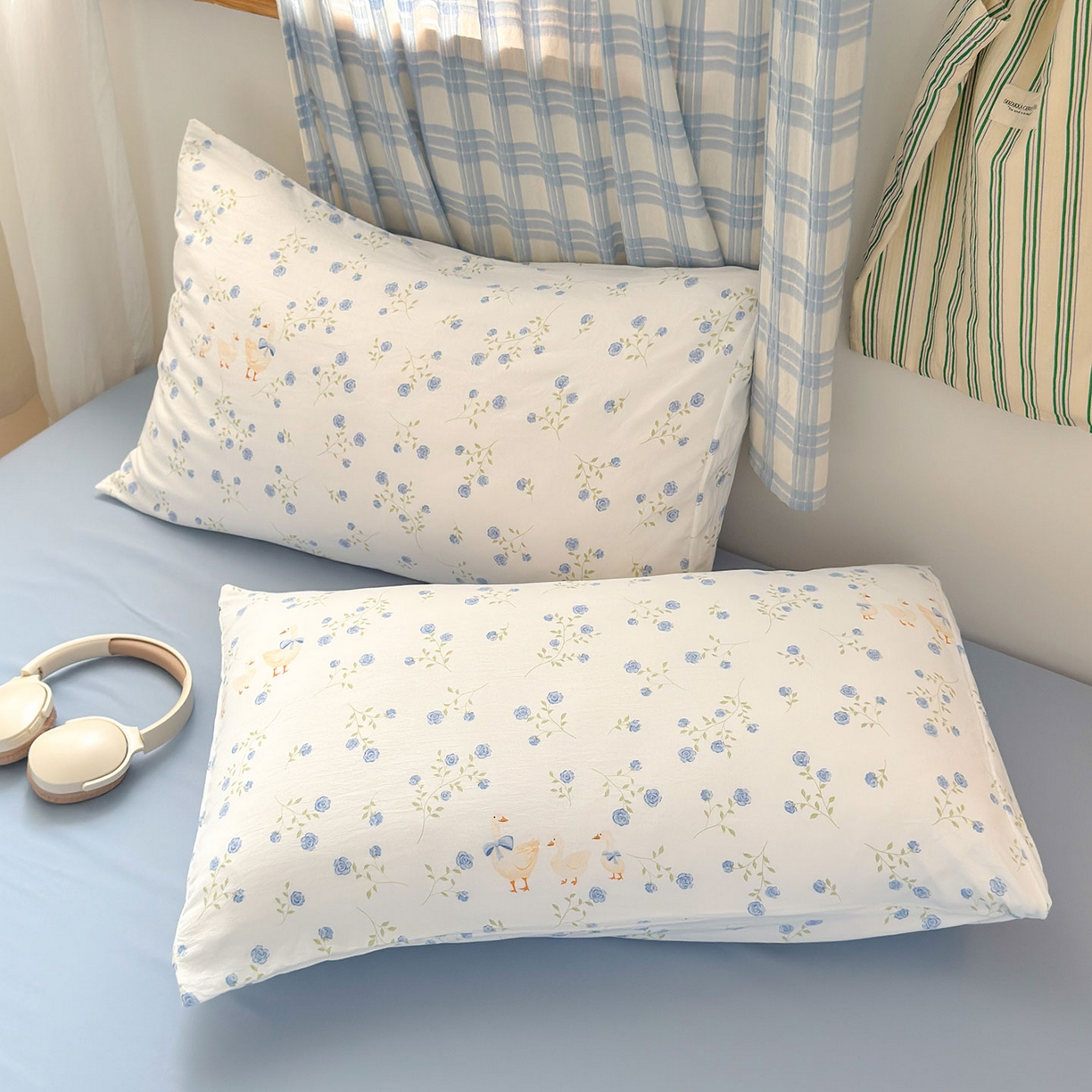 91家纺网 家纺一手货源 找家纺 罗亿家纺 2025新款软绵绵的双拼印花小清新水洗云朵棉四件套(第二批) 开心一家鸭