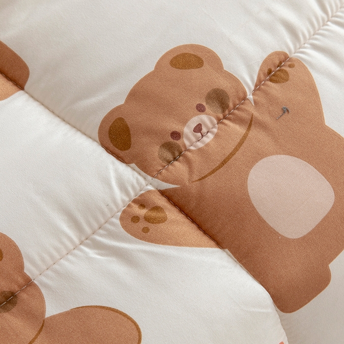 91家纺网 家纺一手货源 找家纺 悦织湾家纺 2025新款仿棉印花纯色学生被春秋被冬被四季通用被子被芯量多价优整年不断货 浣熊