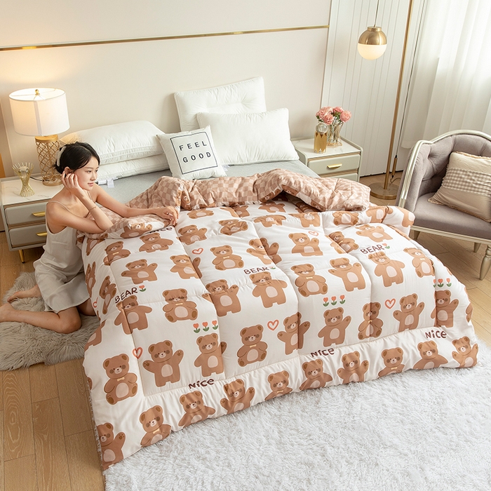 91家纺网 家纺一手货源 找家纺 悦织湾家纺 2025新款仿棉印花纯色学生被春秋被冬被四季通用被子被芯量多价优整年不断货 浣熊