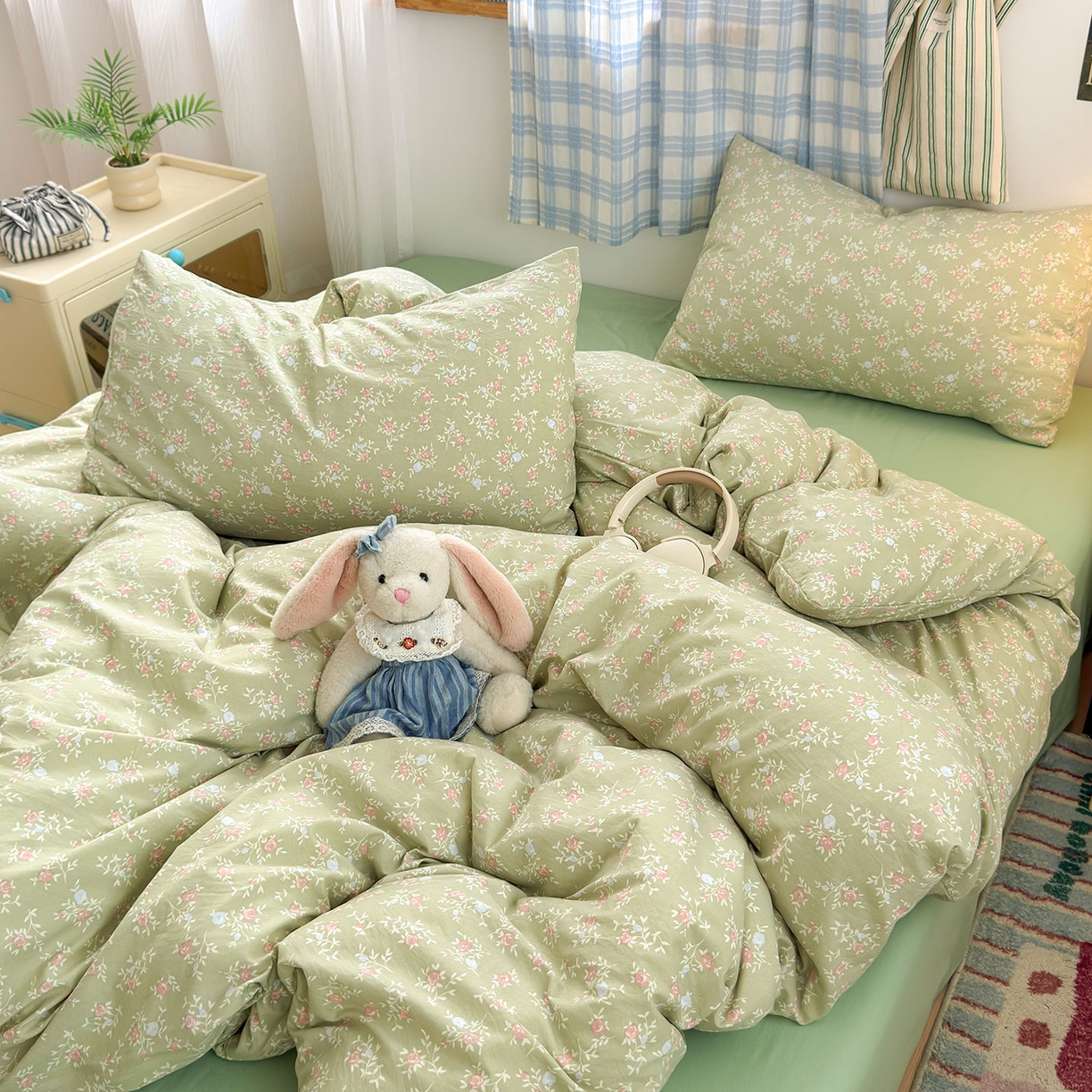 91家纺网 家纺一手货源 找家纺 罗亿家纺 2025新款软绵绵的双拼印花小清新水洗云朵棉四件套(第二批) 春江雾