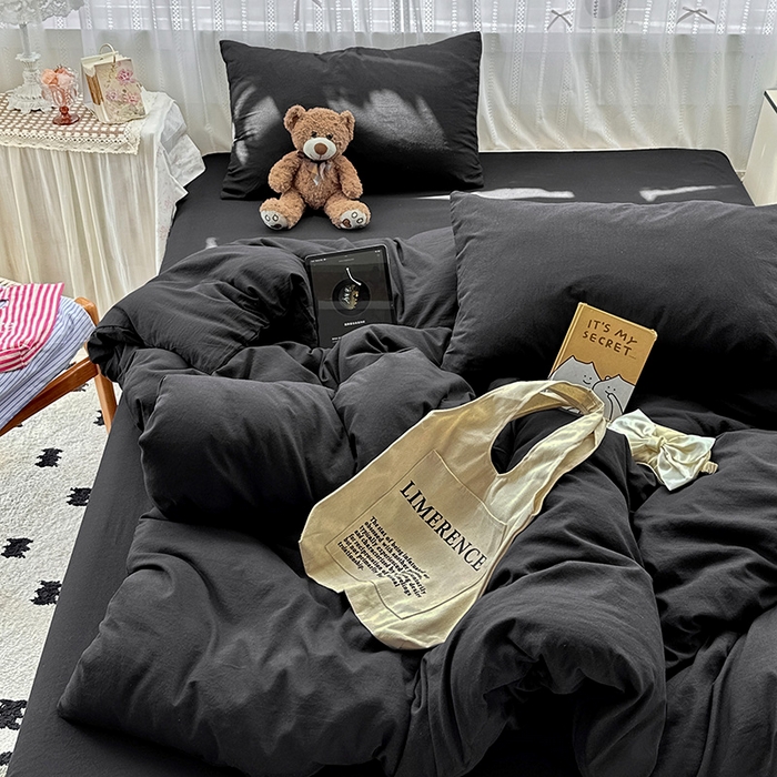 91家纺网 家纺一手货源 找家纺 繁花家居 2025新款高克重撞色水洗棉四件套 酷酷黑