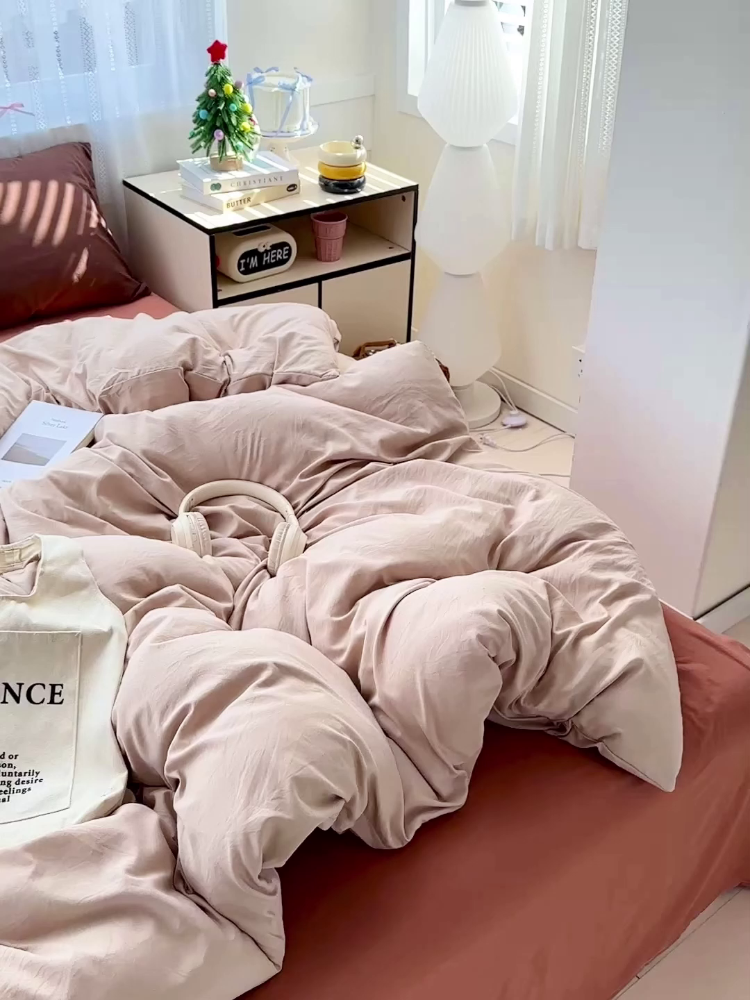 91家纺网 家纺一手货源 找家纺 繁花家居 2025新款高克重撞色水洗棉四件套 摩卡