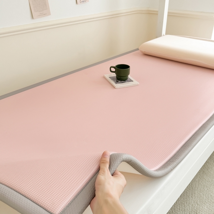 91家纺网 家纺一手货源 找家纺 （总）卡罗兰 2025新款碳光冰丝按摩学生床垫床褥 双面 四季通用